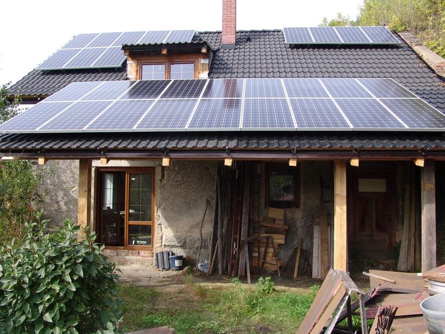 Fotovoltaika na rodinném domě (2012)